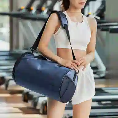 真维斯 大容量百搭高颜值学生便携短途出差旅游瑜伽训练游泳外出运动 织物 斜挎包单肩手提包背包健身包 大号 男女同款 蓝色