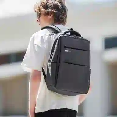 真维斯 潮流时尚商务风机能感百搭高颜值大容量多功能耐磨防泼水出差通勤 织物 双肩包书包背包旅行包 常规 男款 黑色/宝蓝