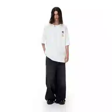 adidas originals Fantasy logoT