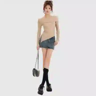 柏黛妃 纯色一字肩修身不规则短款针织衫 女款