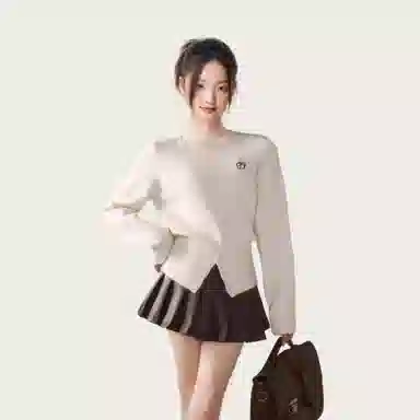 柏黛妃 纯色正肩收腰开叉毛衣 女款 白杏色