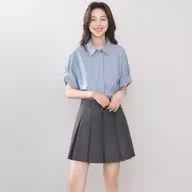 柏黛妃 设计感翻领宽松短袖衬衫 女款 蓝色