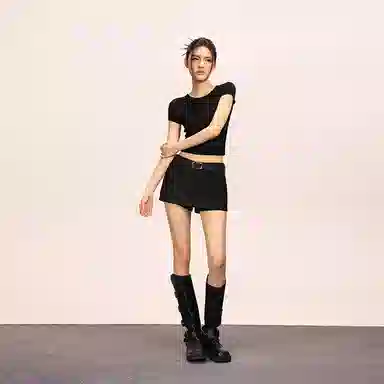 柏黛妃 美式复古简约纯色短款休闲短裙 女款