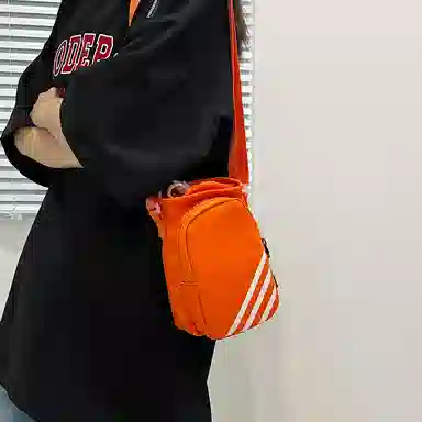 笛贝嘉 水杯包轻便束口户外旅行通勤斜挎包骑行小包 尼龙 手机包 常规 男女同款情侣款 多色