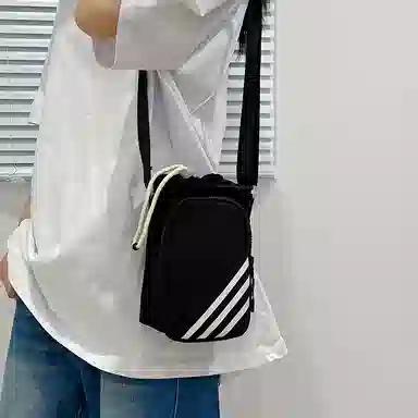 笛贝嘉 水杯包轻便束口户外旅行通勤斜挎包骑行小包 尼龙 手机包 常规 男女同款情侣款 多色