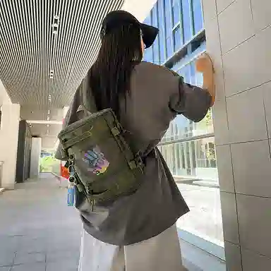 笛贝嘉 时尚轻便外出简约百搭 牛津布 胸包 男女同款情侣款 多色