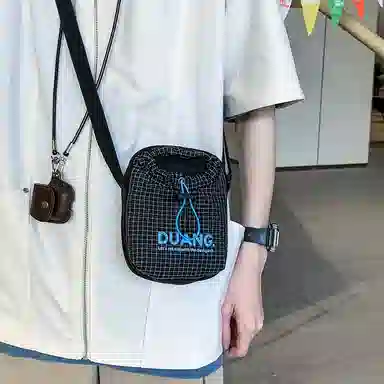 笛贝嘉 韩版抽绳轻便小众时尚个性 尼龙 手机包 男女同款情侣款 多色