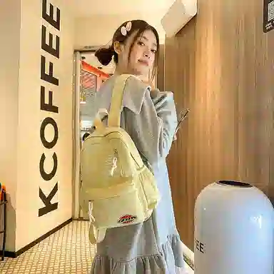 笛贝嘉 时尚百搭简约 尼龙 双肩包 女款 多色