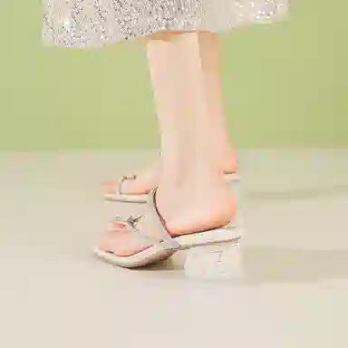 卓诗尼 潮流时尚法式人字拖鞋 女款