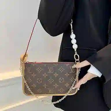 LV carryall