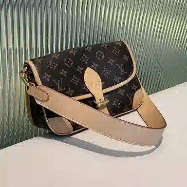 LV Diane
