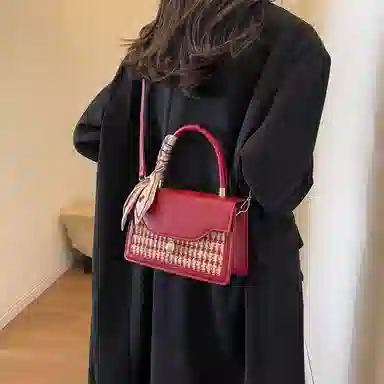 PINK·LAND Velvet Pearl Chain Bag Red