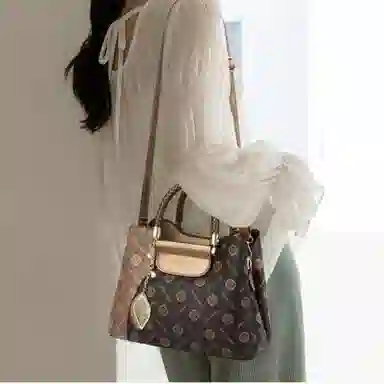 PINKLAND PVC