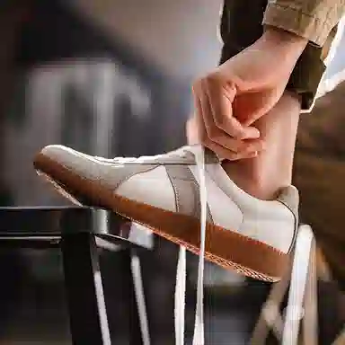 MADEN Low-Top Trainers Grey