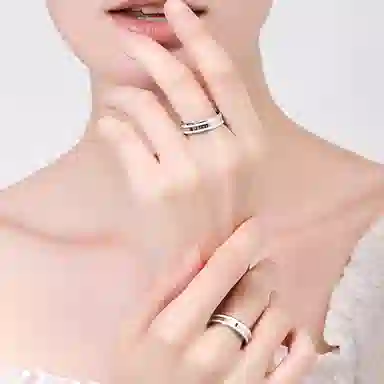 S925