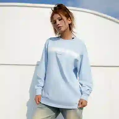 LOVEMELATER FW22 LOGOT