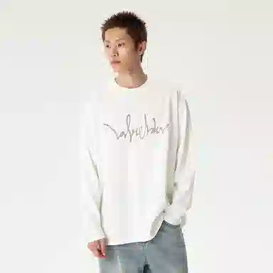 LOVE ME LATER logo7M7T