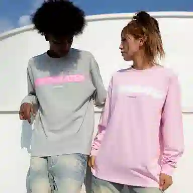LOVEMELATER FW22 LOGOT