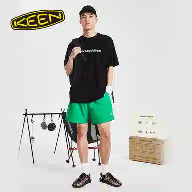 KEEN UNEEK Black Tie-Dye