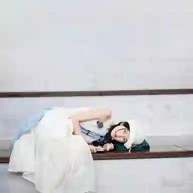 茵曼 纯色简约舒适无袖连衣裙 女款 梨花杏