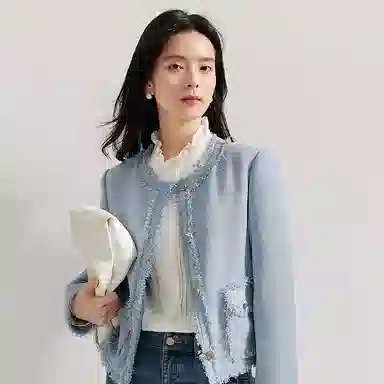 茵曼 优雅小香风短款外套毛边圆领长袖截短外套 女款