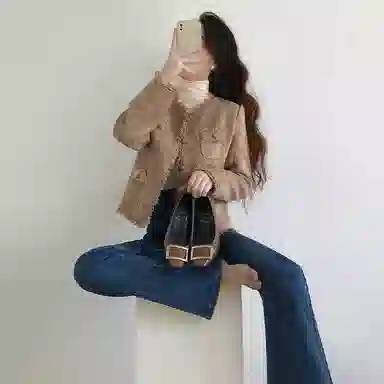 茵曼 优雅小香风短款外套毛边圆领长袖截短外套 女款