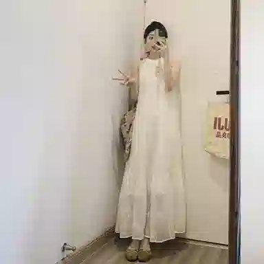 茵曼 纯色简约舒适无袖连衣裙 女款 梨花杏