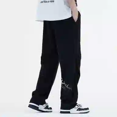 Crayon Shinchan Logo