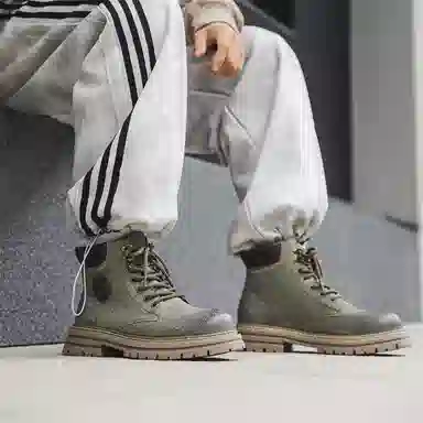 驰狼 复古时尚休闲大黄靴 马丁靴 男款