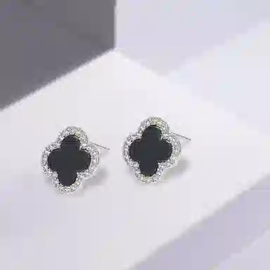 RINGLOVE ins