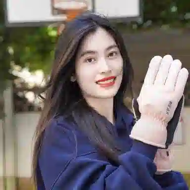 匹克 甜美小格纹流苏 保暖亲肤显气质 三件套 绒线围巾 女款