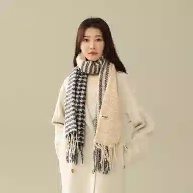 匹克 文艺保暖甜美流苏格纹 绒线围巾 女款 黑色