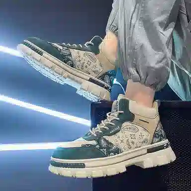 华耐 时尚耐磨百搭休闲 中筒 马丁靴 男款