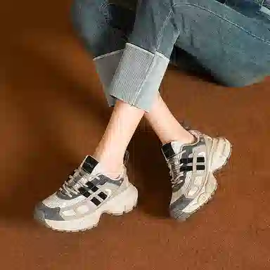 华耐 舒适厚底百搭通勤潮流 减震透气轻便增高 低帮 老爹鞋 女款