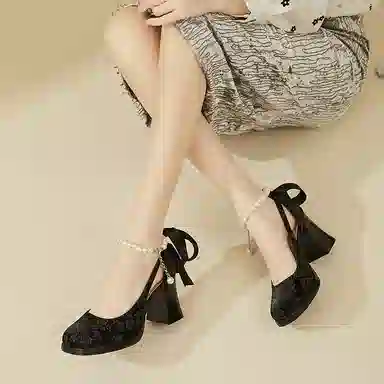 DAPHNE PU 8cm