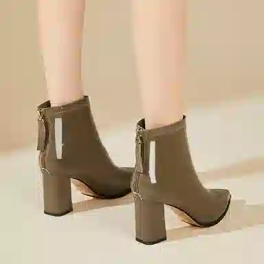 DAPHNE PU 7.5cm