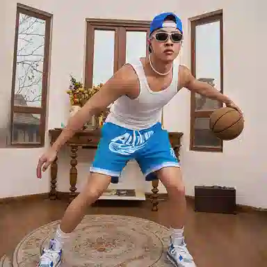 UZIS