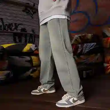 UZIS