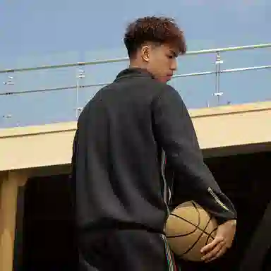 UZIS