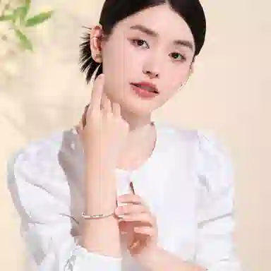 990