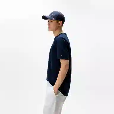 Tommy Hilfiger T