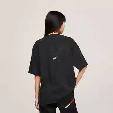 Tommy Hilfiger T