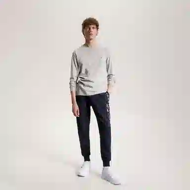 Tommy Hilfiger T