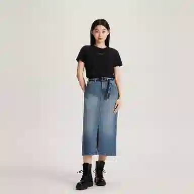 Tommy Hilfiger logo T