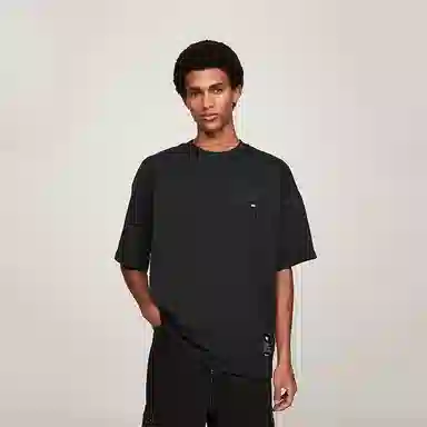 Tommy Hilfiger T