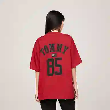 Tommy Hilfiger T