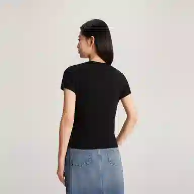 Tommy Hilfiger logo T