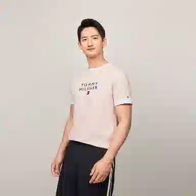 Tommy Hilfiger T