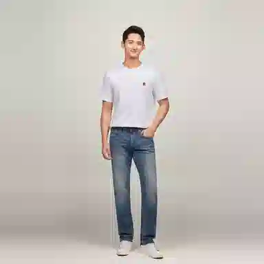 Tommy Hilfiger T