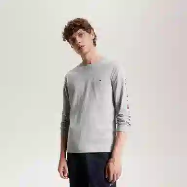 Tommy Hilfiger T